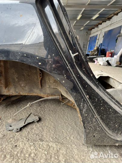 Задняя правая четверть mazda 3 bk