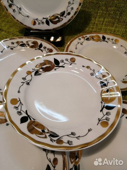 Тарелки разные