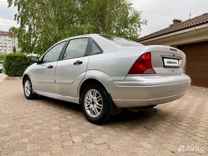 Ford Focus 2.0 AT, 2000, 220 000 км