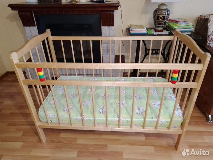 Детская кроватка