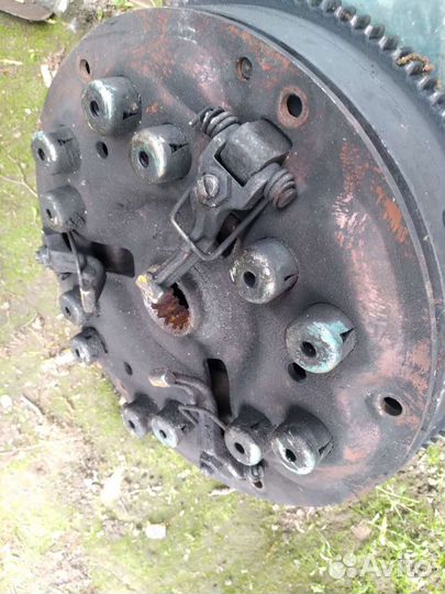 Запчасти на трактор мтз