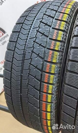 Bridgestone Blizzak VRX 215/60 R17 86M