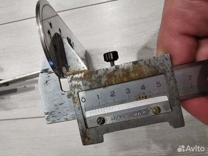Струбцина, площадка крепления датчика garmin GT-56