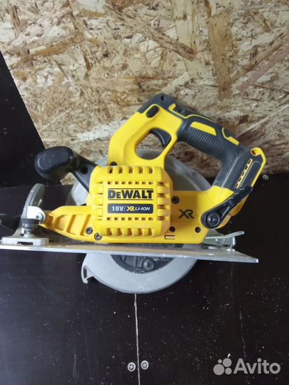Dewalt dcs 570