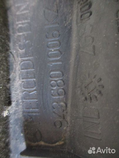 Накладка торпедо боковая правая Mercedes-Benz A943