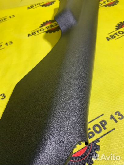 Обшивка стойки задняя правая Vw Polo 5 1.6 2019