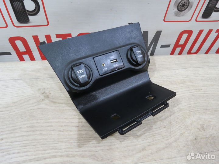 Накладка декоративная Hyundai Solaris 2