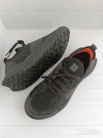 38 Кроссовки Deckers X Lab U X-scape knit LOW