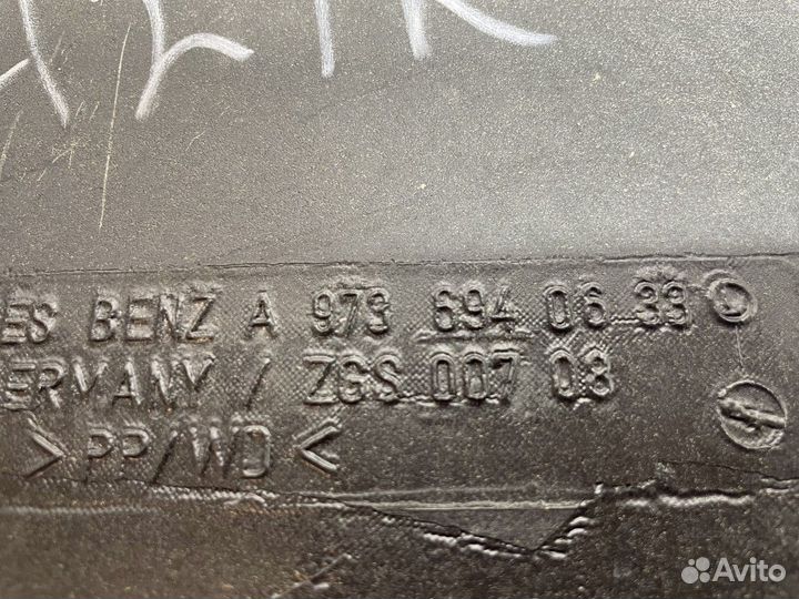 9736940633 Накладка салона задняя