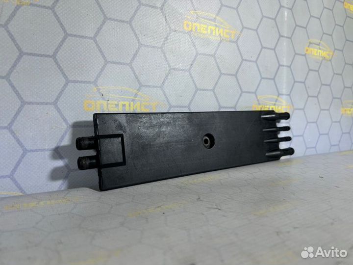 Переходник вентиляции двигателя Opel Omega B X25XE