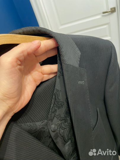 Костюм деловой мужской тройка черный