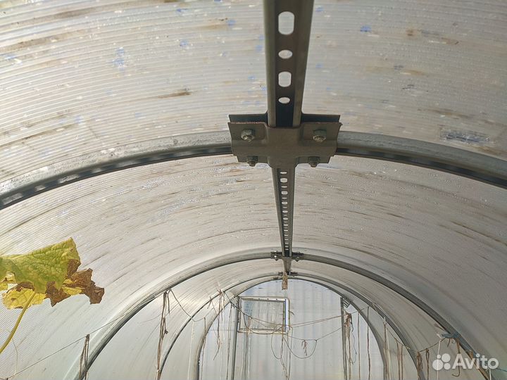 Парник с поликарбонатом