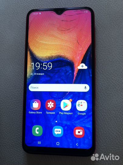 Samsung Galaxy A10, 2/32 ГБ