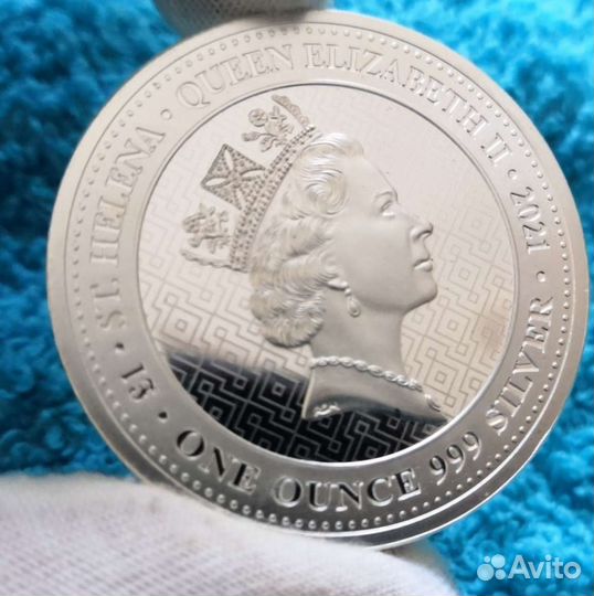 Серебряная монета добродетели королевы