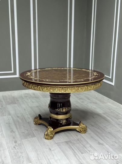 Стол и стулья в гостиную.Оплата при получении