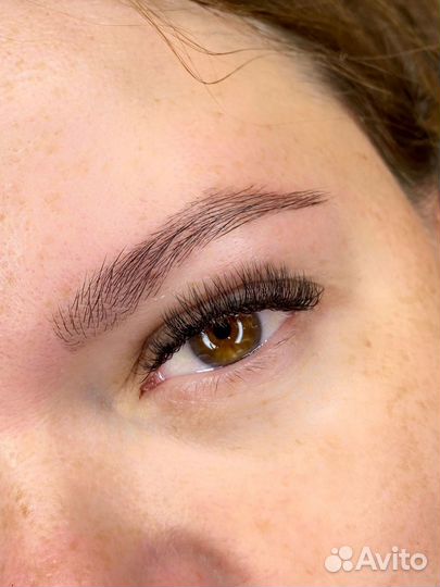 Наращивание ресниц,оформление бровей