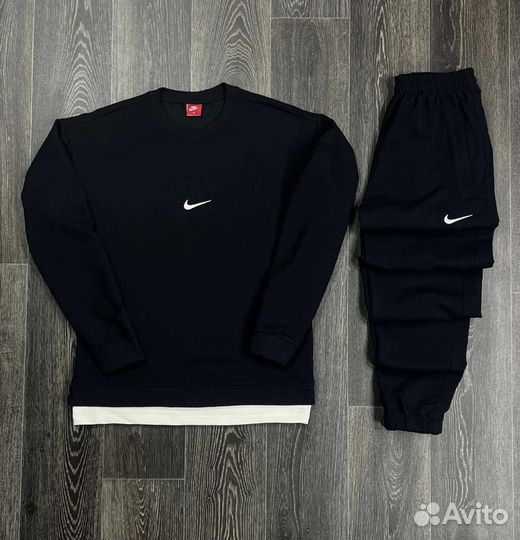 Спортивный костюм Nike