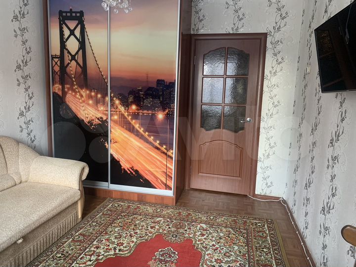 2-к. квартира, 50 м², 4/9 эт.