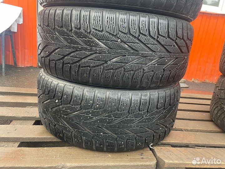 Nokian Tyres Hakkapeliitta R2 SUV 255/50 R19 107R