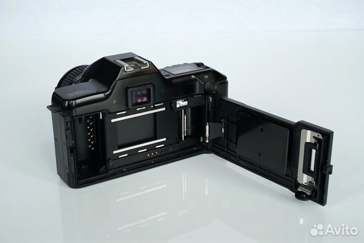 Пленочный зеркальный фотоаппарат Ricoh KR-10M (фот