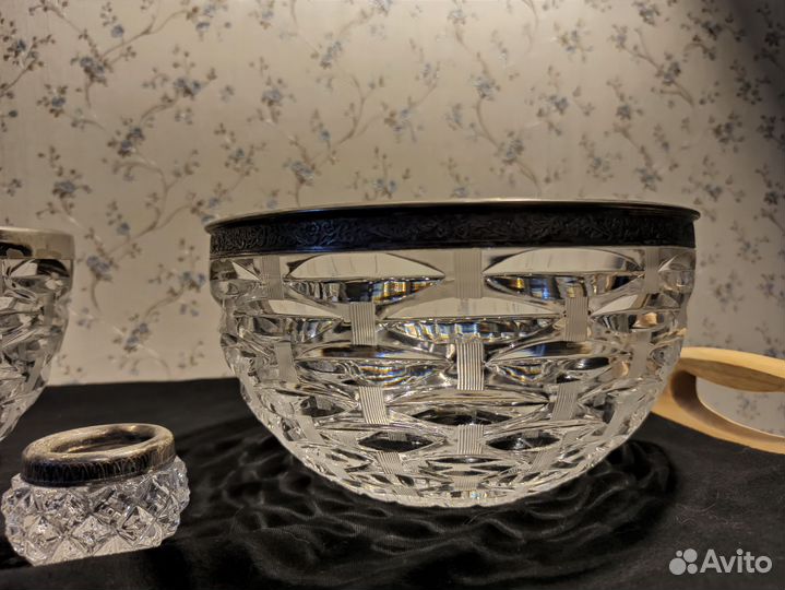 Ваза конфетница с металлическим ободком