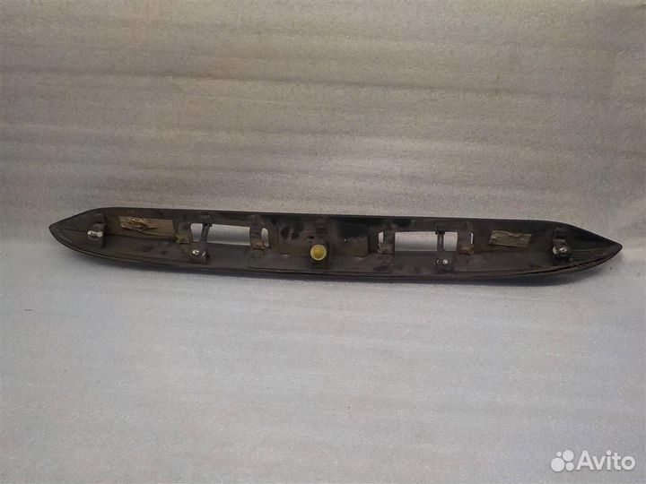 Накладка крышки багажника Hyundai Elantra (HD) 20