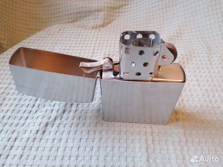 Зажигалка бензиновая винтажная