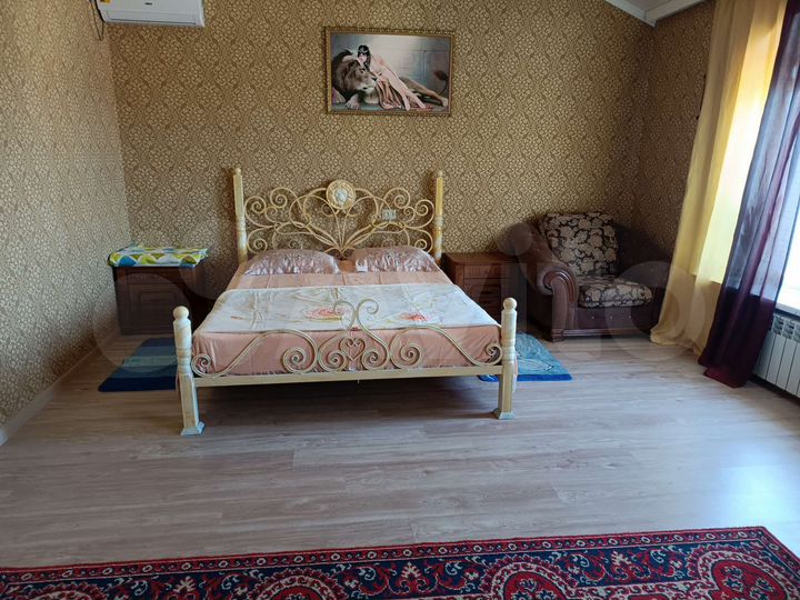 2-к. квартира, 70 м², 2/6 эт.