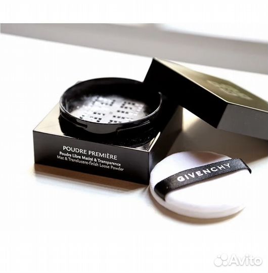 Givenchy пудра