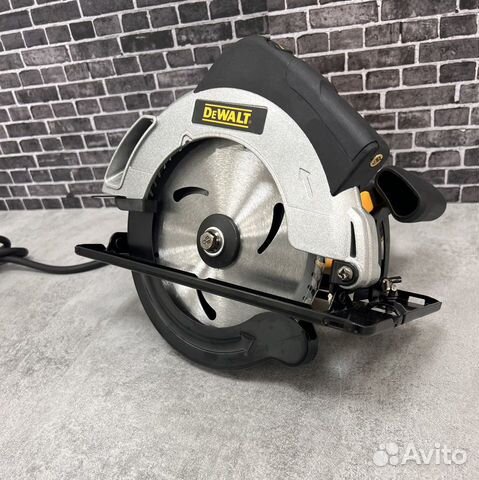 Дисковая пила Dewalt