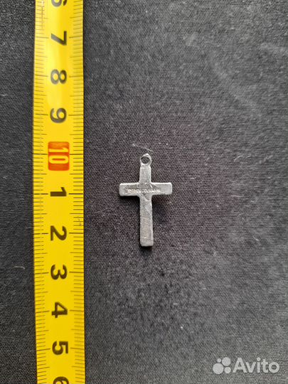 Серебряный крестик
