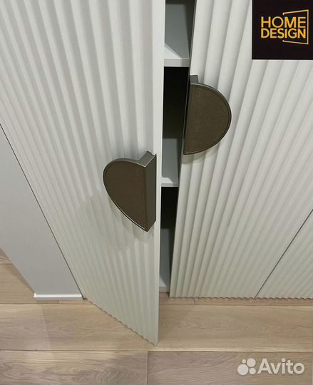 Шкаф с фрезеровкой