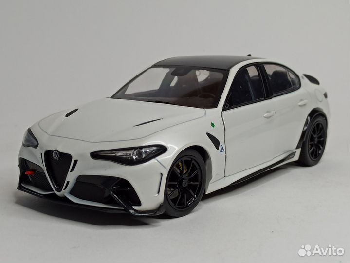Alfa Romeo Giulia GTA-2022 Solido 1:18