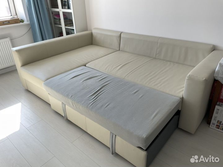Диван IKEA с переставляемой козеткой