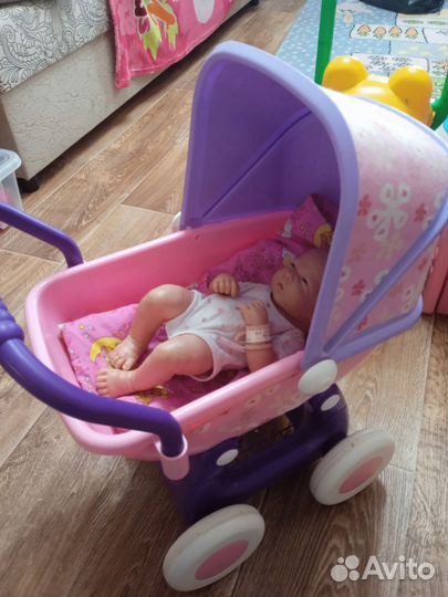Коляска кукольная