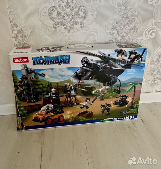 Lego sluban 830 деталей