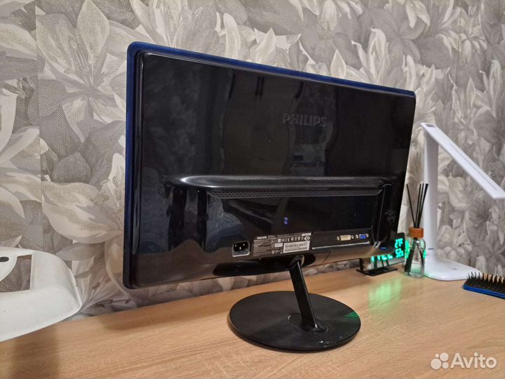 Монитор Philips 227EL