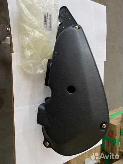 Корпус воздушного фильтра Suzuki lets 2 NEW