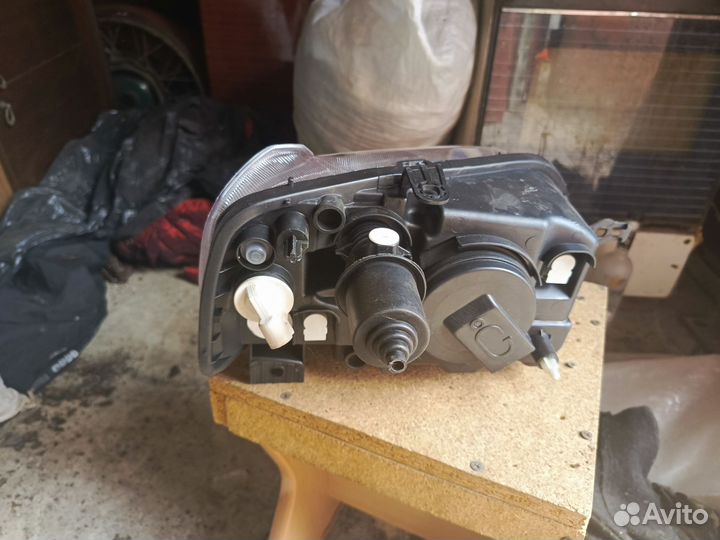 Фары на renault logan 1