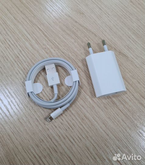 Кабель Apple Lightning USB