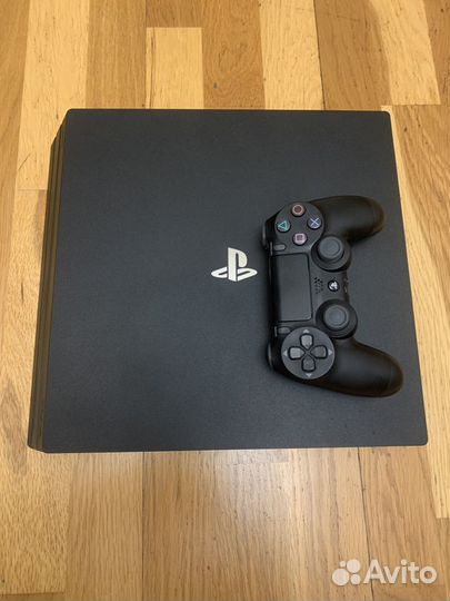 Игровая приставка Sony PS4 Pro 1Tb