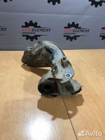 Рычаг правый Nissan Primera P11 рест