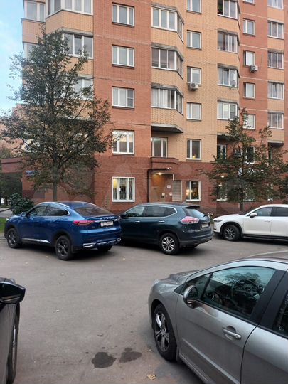 2-к. квартира, 65 м², 8/14 эт.
