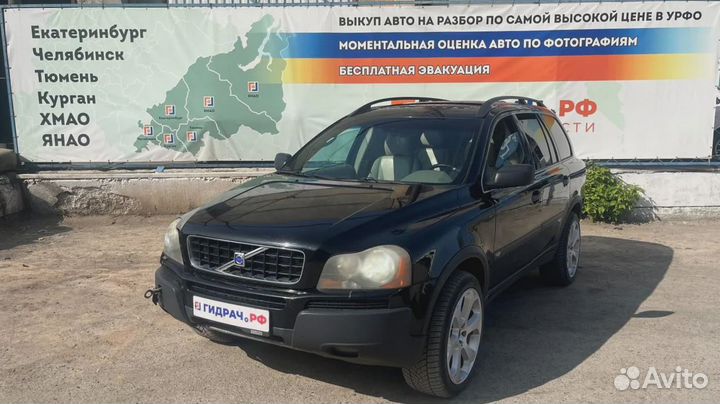 Обшивка багажника правая Volvo XC90 39985983