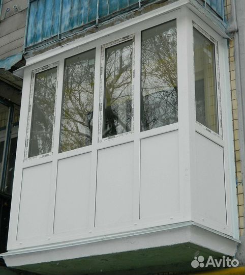 Пластиковые окна и балкон