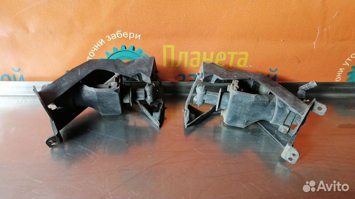 Форсунки омывателя фар на бампер Mazda 3