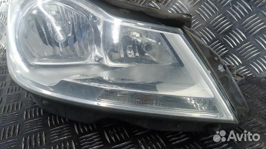 Фара правая mercedes benz C-class W204 (ZNP20MU01)