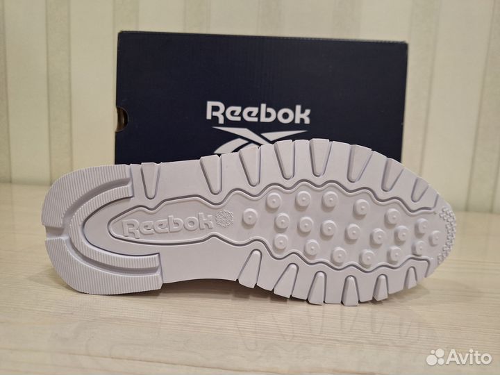 Кроссовки женские Reebok