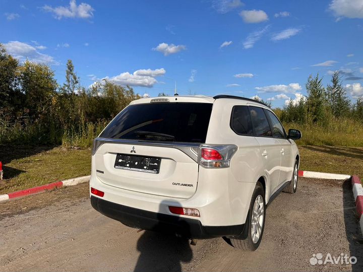 Mitsubishi Outlander 2.4 CVT, 2013, 262 243 км