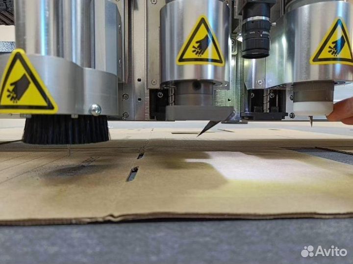 Планшетный режущий плоттер T-CUT DC 3020